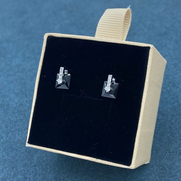 New 6mm Princess Cut Onyx Diamond Studs 925 Silver - Picture 5 of 6